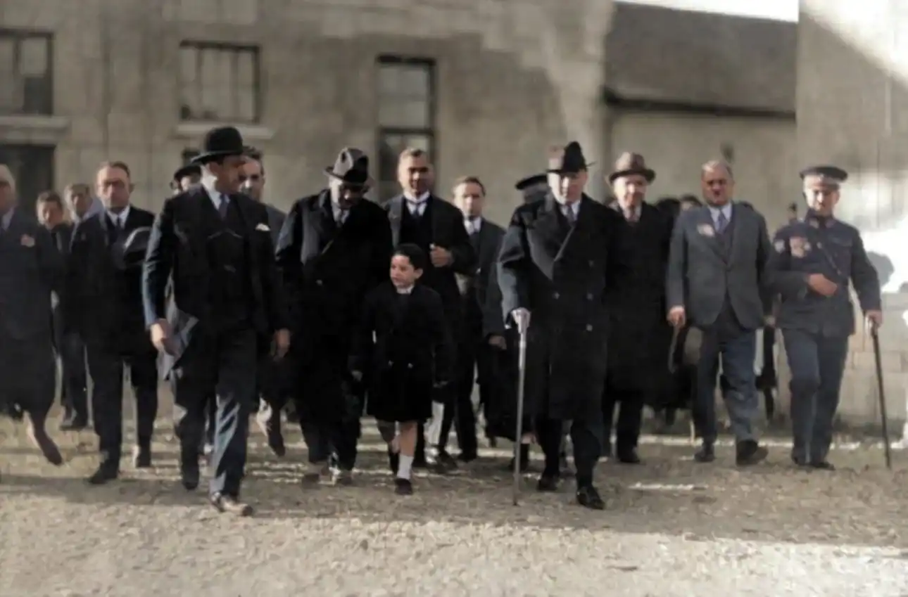 1933 / Atatürk in Adana — 6–7 February